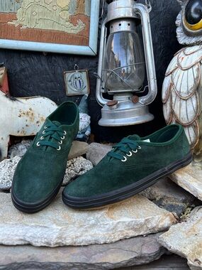 Vintage 90’s Bijou Green Suede Sneakers